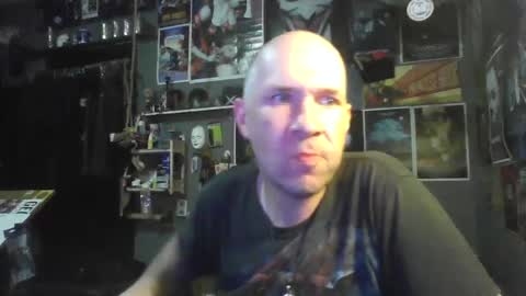 Snapshot of _longfellow chatting on 09-10-25, 02:55 That guy online show from 09-10-25, 02:55