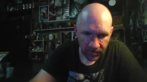 Snapshot of _longfellow chatting on 09-13-25, 04:23 That guy online show from 09-13-25, 04:23