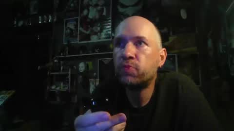 Snapshot of _longfellow chatting on 10-05-25, 10:07 That guy online show from 10-05-25, 10:07