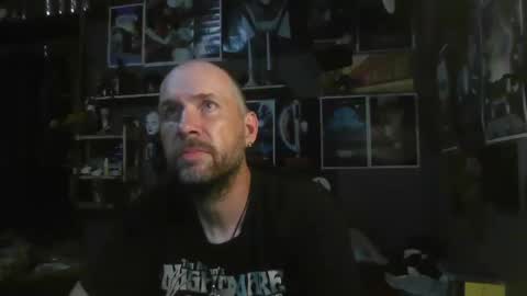 Snapshot of _longfellow chatting on 10-16-25, 05:52 That guy online show from 10-16-25, 05:52