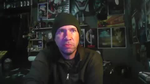 Snapshot of _longfellow chatting on 11-11-25, 07:58 That guy online show from 11-11-25, 07:58