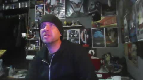 That guy online show from 12-18-25, 04:07