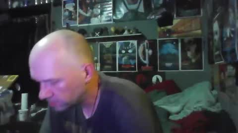 Snapshot of _longfellow chatting on 01-09-26, 07:22 That guy online show from 01-09-26, 07:22