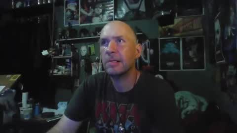 Snapshot of _longfellow chatting on 01-09-26, 08:32 That guy online show from 01-09-26, 08:32