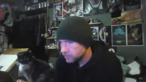 Snapshot of _longfellow chatting on 01-17-26, 05:27 That guy online show from 01-17-26, 05:27