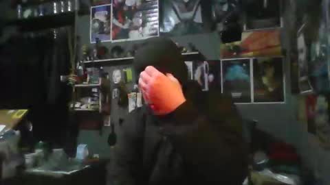 Snapshot of _longfellow chatting on 01-18-26, 05:33 That guy online show from 01-18-26, 05:33