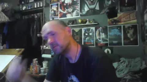 Snapshot of _longfellow chatting on 02-19-26, 06:04 That guy online show from 02-19-26, 06:04