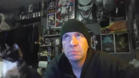 Snapshot of _longfellow chatting on 02-22-26, 11:58 That guy online show from 02-22-26, 11:58