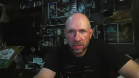 Snapshot of _longfellow chatting on 06-14-26, 02:24 That guy online show from 06-14-26, 02:24