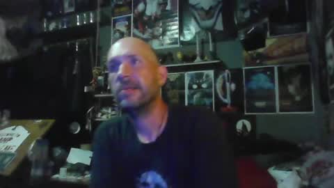 Snapshot of _longfellow chatting on 06-16-26, 04:48 That guy online show from 06-16-26, 04:48