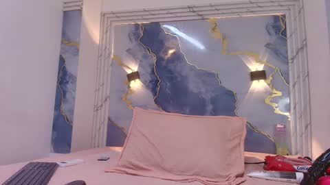 Lorrayne online show from 09-13-25, 12:16