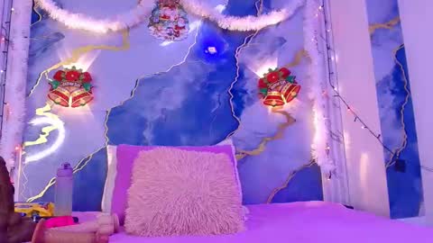 Lorrayne online show from 12-20-25, 12:23