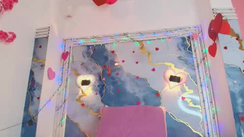 Lorrayne online show from 02-25-26, 12:04