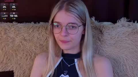 Monica online show from 11-19-25, 07:36