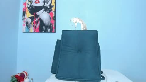 Snapshot of _luna__sweet_ chatting on 06-14-26, 02:24 luna sweet online show from 06-14-26, 02:24