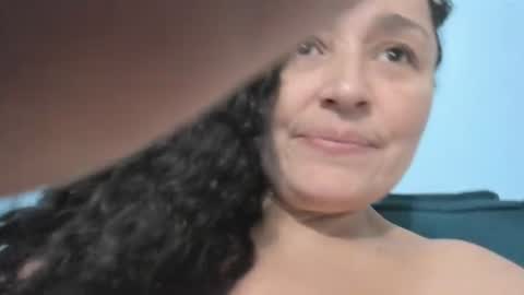 Snapshot of _luna__sweet_ chatting on 06-20-26, 01:52 luna sweet online show from 06-20-26, 01:52