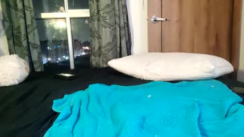 Snapshot of _lunaa__ chatting on 12-31-24, 07:20 _lunaa__ online show from 12-31-24, 07:20