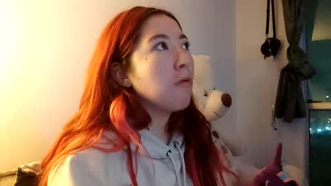 Snapshot of _lunaa__ chatting on 02-11-25, 04:44 _lunaa__ online show from 02-11-25, 04:44