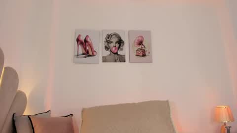 _luuciana_ online show from 04-16-26, 03:40