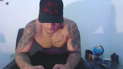 Snapshot of _luxury_23 chatting on 12-13-24, 03:21 STIVEN online show from 12-13-24, 03:21