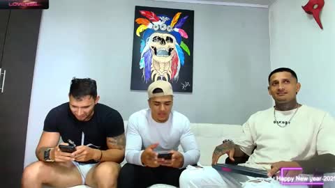 Snapshot of _luxury_23 chatting on 02-08-25, 06:22 STIVEN online show from 02-08-25, 06:22