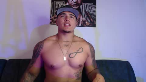 Snapshot of _luxury_23 chatting on 09-10-25, 08:31 STIVEN online show from 09-10-25, 08:31