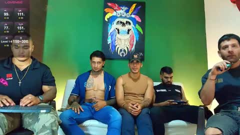 Snapshot of _luxury_23 chatting on 10-28-25, 03:54 STIVEN online show from 10-28-25, 03:54