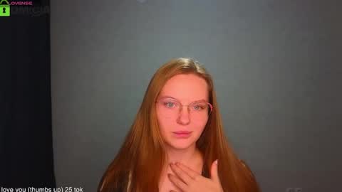 Snapshot of _lysafeta_ chatting on 09-29-25, 06:24 Welcome guys Pleasure to see you all here My name is Lysafeta and MichaelaTip menu is active Private is open online show from 09-29-25, 06:24
