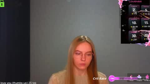 Snapshot of _lysafeta_ chatting on 10-25-25, 08:33 Welcome guys Pleasure to see you all here My name is Lysafeta and MichaelaTip menu is active Private is open online show from 10-25-25, 08:33