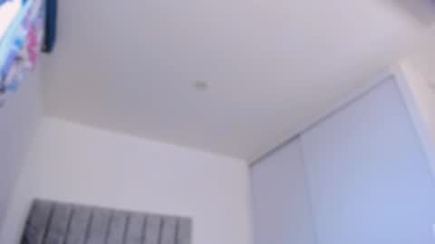 Snapshot of _lyuhasvart_ chatting on 10-23-25, 09:35 online show from 10-23-25, 09:35