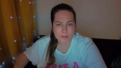 Snapshot of _madalexa_ chatting on 12-18-24, 09:29 Alexa online show from 12-18-24, 09:29