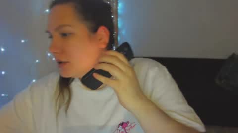 Snapshot of _madalexa_ chatting on 09-19-25, 10:32 Alexa online show from 09-19-25, 10:32