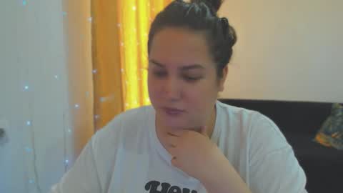 Snapshot of _madalexa_ chatting on 10-09-25, 08:56 Alexa online show from 10-09-25, 08:56