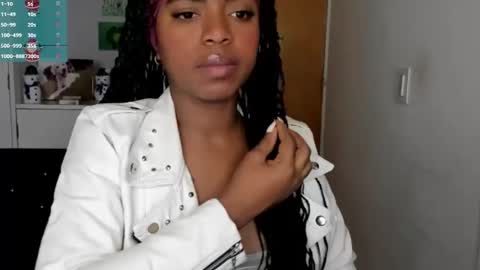 Snapshot of _marcela_22 chatting on 12-22-24, 07:44 MARCELA online show from 12-22-24, 07:44