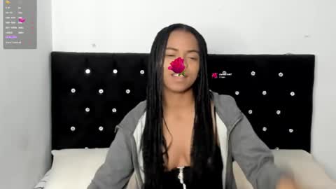 Snapshot of _marcela_22 chatting on 02-07-25, 12:17 MARCELA online show from 02-07-25, 12:17