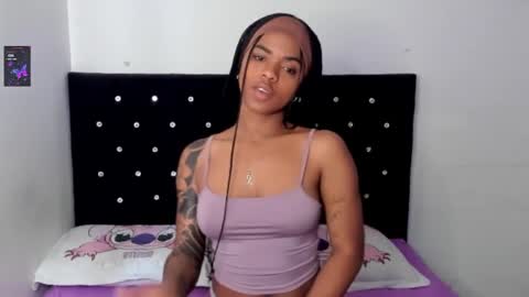 Snapshot of _marcela_22 chatting on 02-19-25, 05:06 MARCELA online show from 02-19-25, 05:06