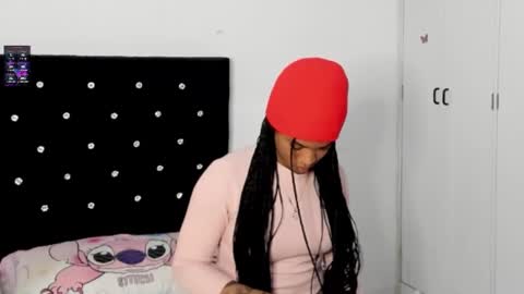 Snapshot of _marcela_22 chatting on 02-20-25, 02:51 MARCELA online show from 02-20-25, 02:51