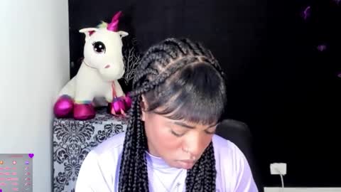 Snapshot of _marcela_22 chatting on 11-04-25, 10:31 MARCELA online show from 11-04-25, 10:31