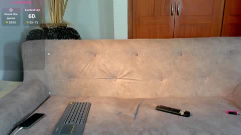 Snapshot of _maria_foxx_ chatting on 10-25-25, 07:19 Maria online show from 10-25-25, 07:19