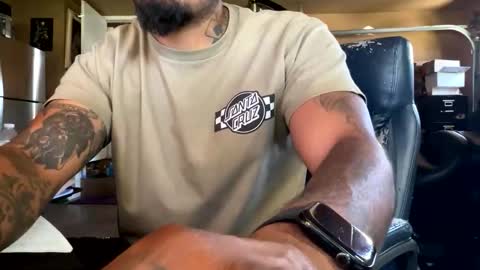 Snapshot of _mass_shaft_ chatting on 05-01-26, 07:40 Mass Shaft online show from 05-01-26, 07:40