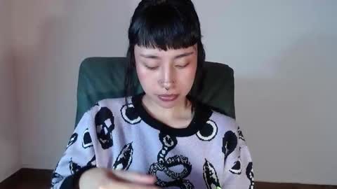 Snapshot of _mavis2 chatting on 10-17-25, 07:49 Mavis online show from 10-17-25, 07:49