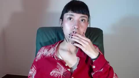 Snapshot of _mavis2 chatting on 10-20-25, 08:31 Mavis online show from 10-20-25, 08:31