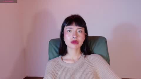 Snapshot of _mavis2 chatting on 10-25-25, 08:03 Mavis online show from 10-25-25, 08:03