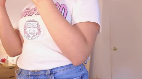 Snapshot of _megaan__ chatting on 01-09-25, 07:40 Megan online show from 01-09-25, 07:40