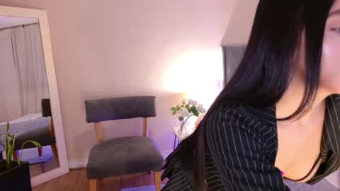 Snapshot of _megaan__ chatting on 05-30-26, 12:02 Megan online show from 05-30-26, 12:02