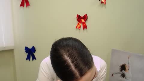 Susie online show from 02-05-25, 07:18