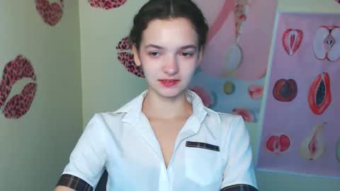 Susie online show from 12-02-25, 01:39