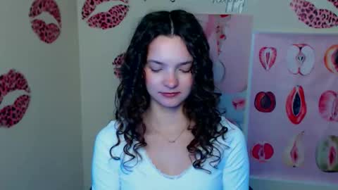 Susie online show from 02-11-26, 01:27