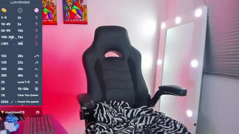 Snapshot of _megganjobs chatting on 01-25-25, 12:06 Juli online show from 01-25-25, 12:06