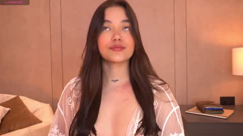 Snapshot of _meghan_gomez1_ chatting on 12-14-24, 01:59 online show from 12-14-24, 01:59